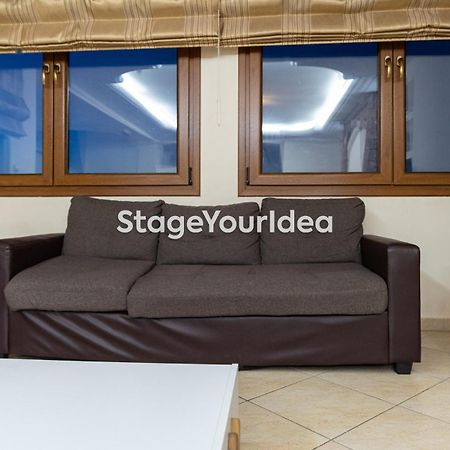 Luxury Appartment, Only 7 Minutes From Thessaloniki Airport And 15 Minutes From City Center ,For 8-23 People Also For Gatherings And Parties Neon Rysion Bagian luar foto