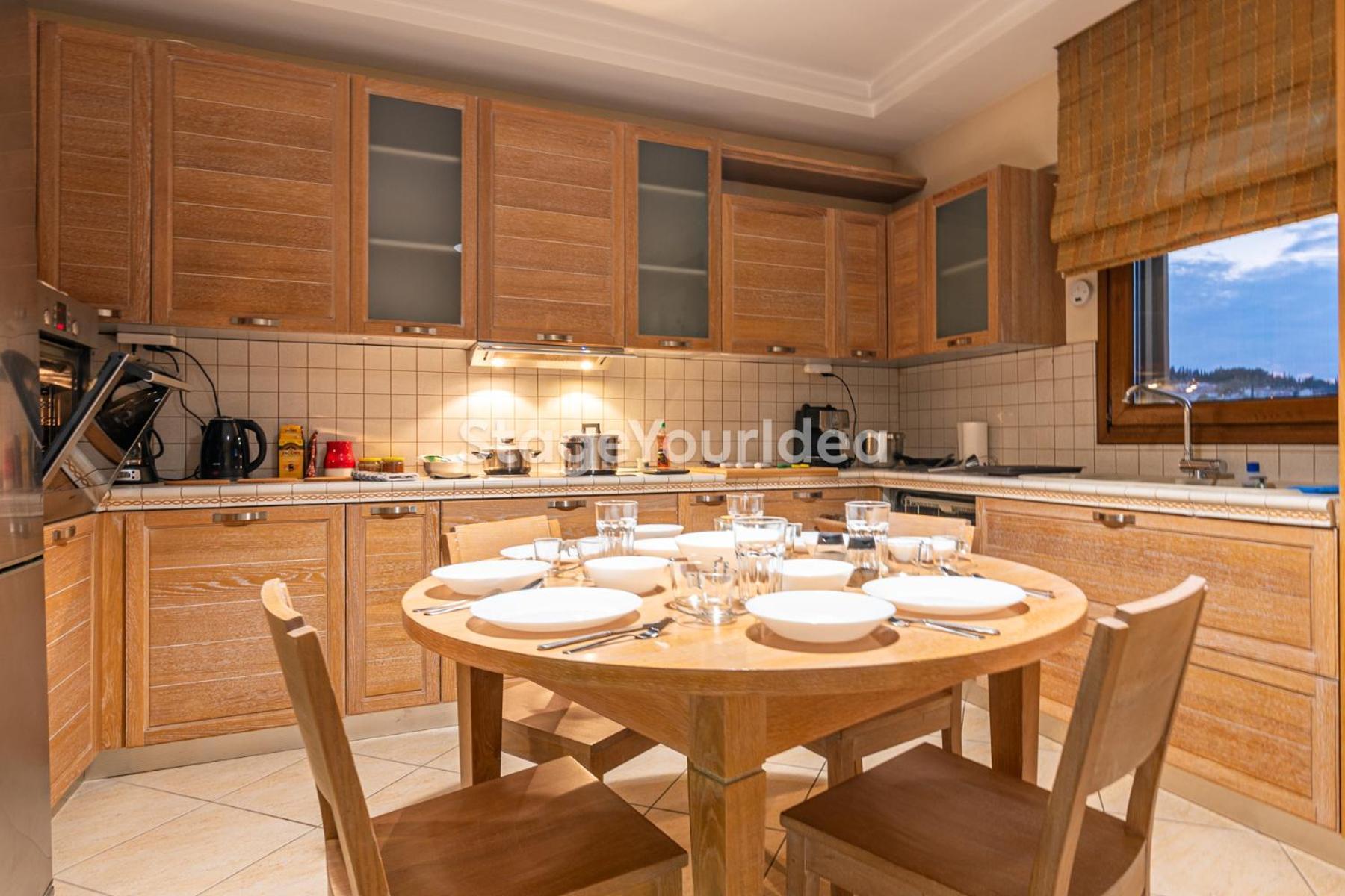 Luxury Appartment, Only 7 Minutes From Thessaloniki Airport And 15 Minutes From City Center ,For 8-23 People Also For Gatherings And Parties Neon Rysion Bagian luar foto