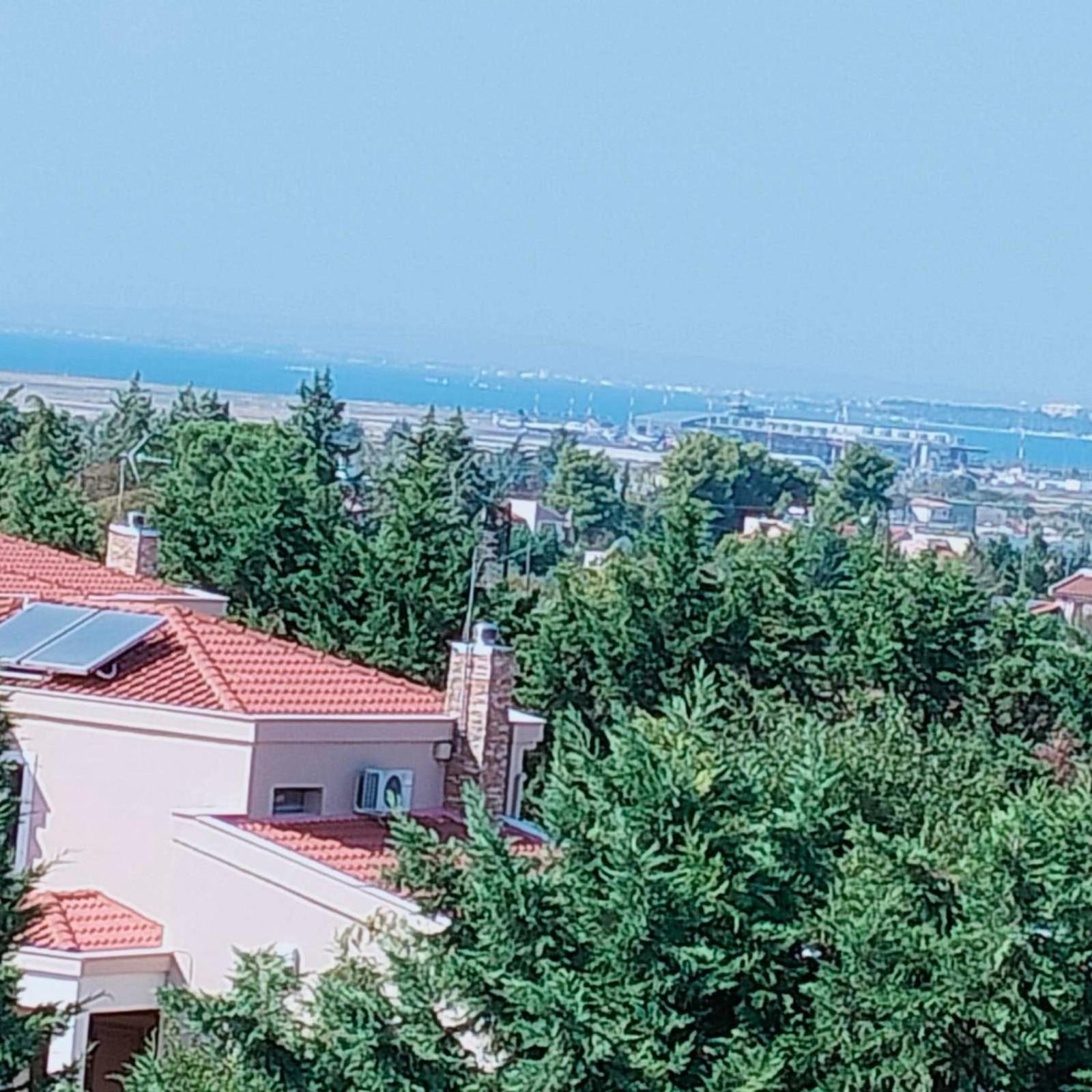 Luxury Appartment, Only 7 Minutes From Thessaloniki Airport And 15 Minutes From City Center ,For 8-23 People Also For Gatherings And Parties Neon Rysion Bagian luar foto